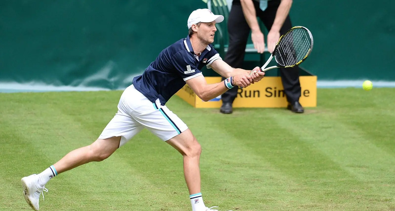 Seppi la spunta al quinto set con Coric e si regala la sfida con Murray sull'erba
