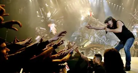 Imola pronta a megaconcerto AC/DC, in arrivo in 90mila