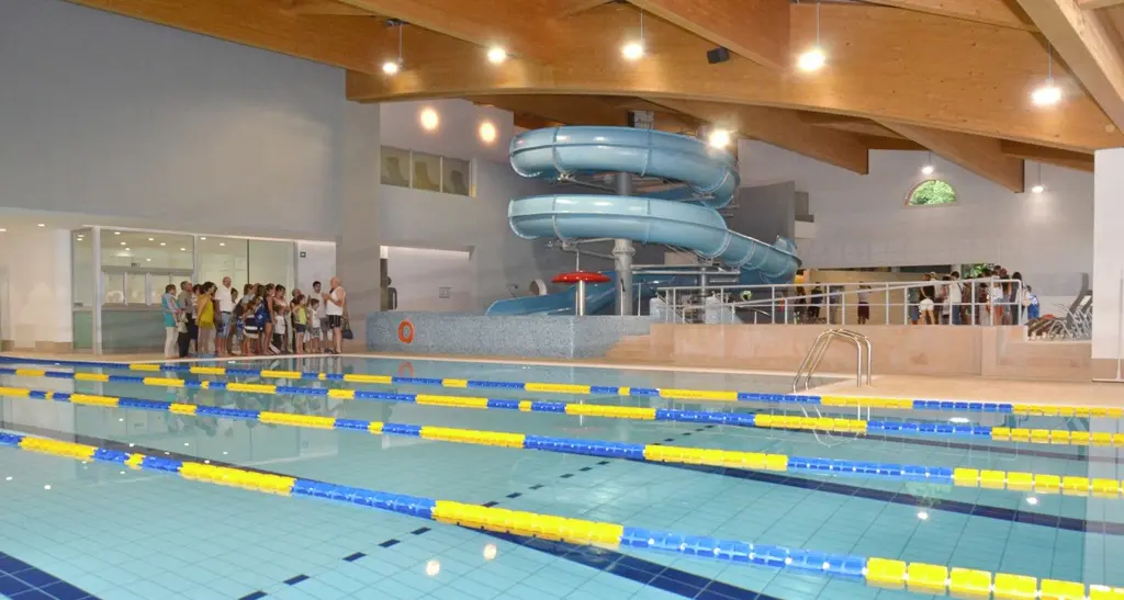 Nuova piscina a Condino