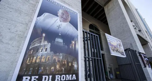 Funerali Casamonica a Roma in stile 'Il padrino'. L'imbarazzo del Vicariato