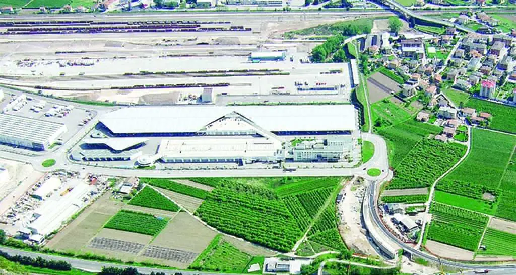 Interporto, manovre societarie e partite immobiliari-urbanistiche