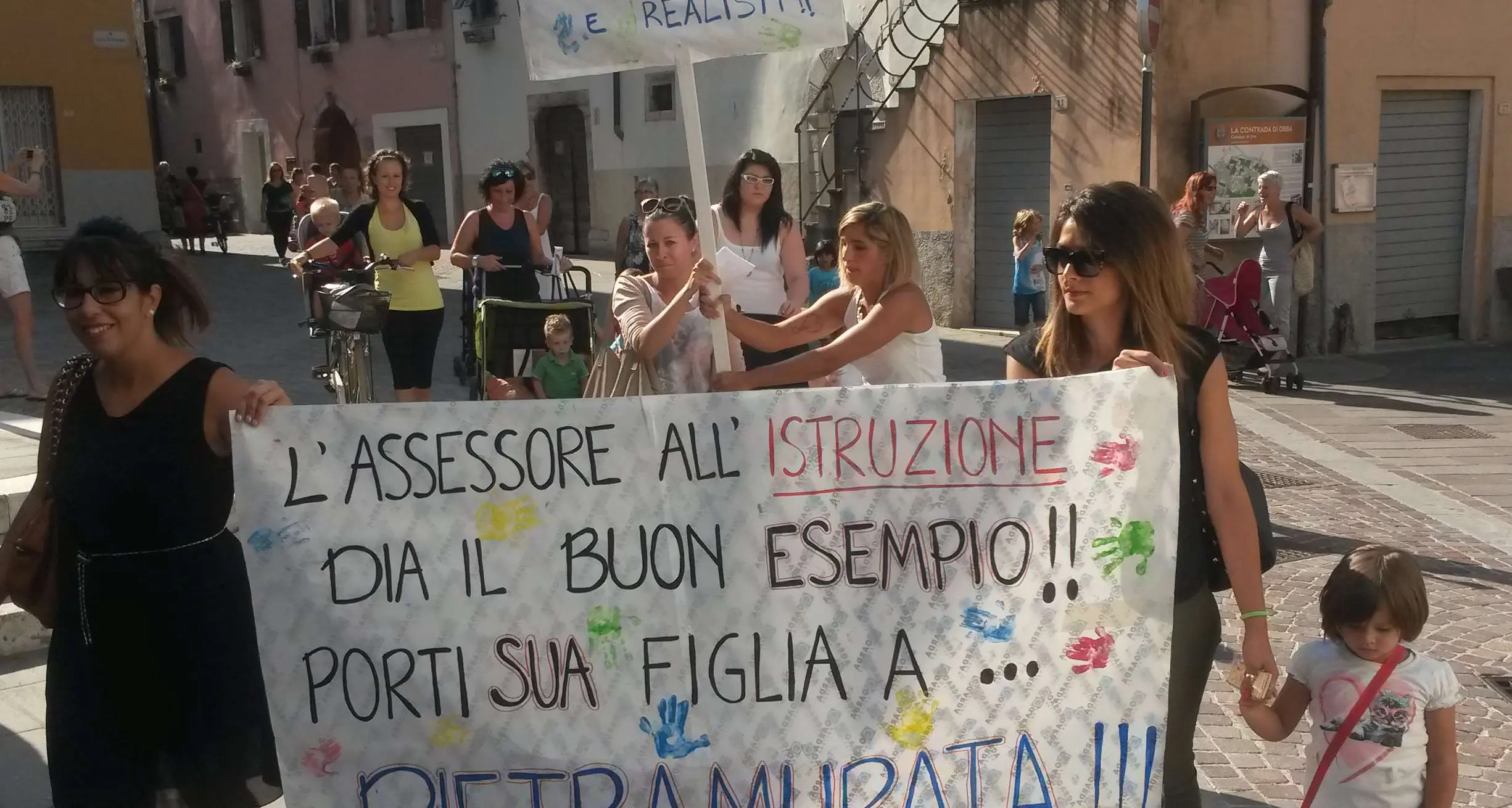 Asilo nido di Dro, la protesta delle mamme