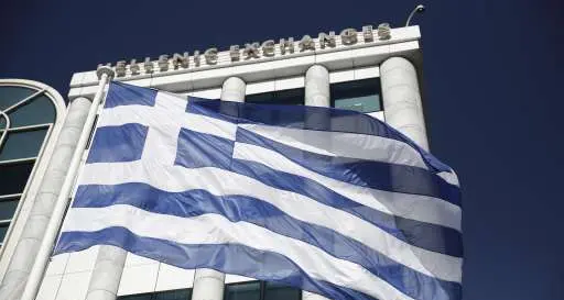 In Grecia costa troppo anche seppellire i morti