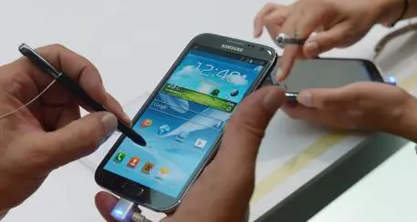 Smartphone più sottili, c'è anche brevetto italiano