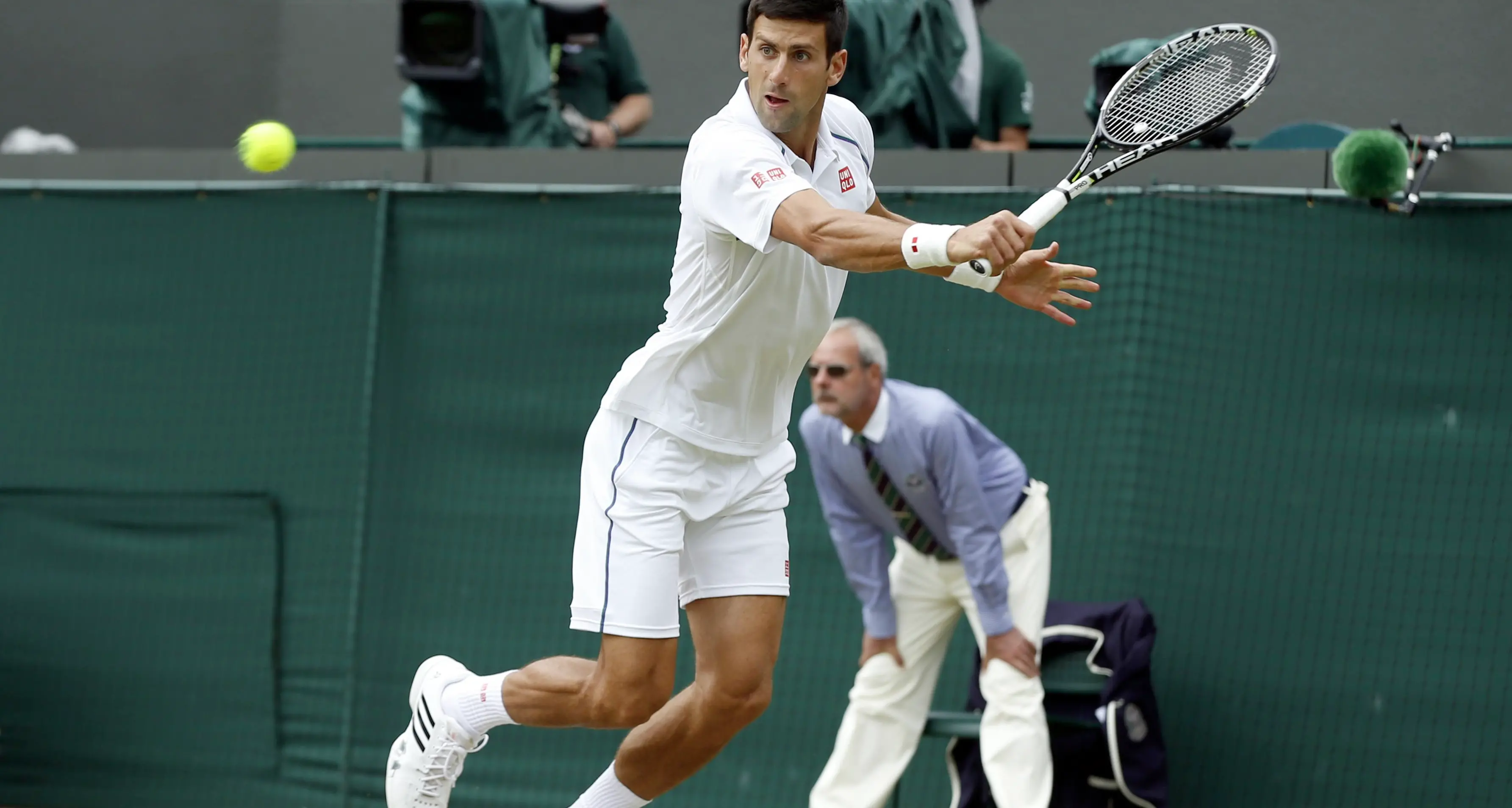 A Wimbledon Djokovic la spunta al 5° set La semifinale sarà tra Serena e la Sharapova