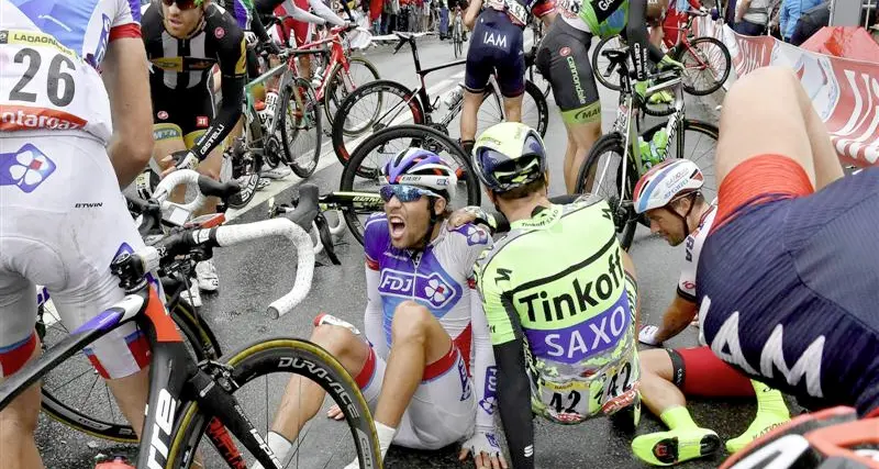 Tour de France, Basso si ritira: \"Ho un tumore ai testicoli\"