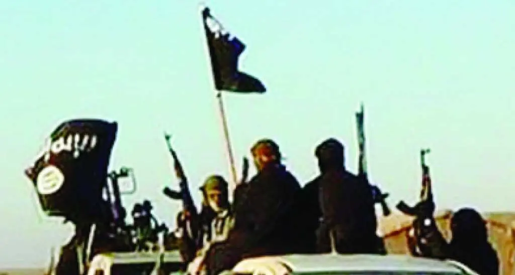 Orrore Isis: «Decapiteremo i ribelli, consegnateci le vostre figlie».
