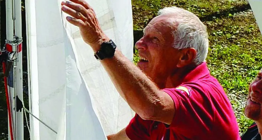 Malore fatale mentre naviga Morto Renzo Gnuffi