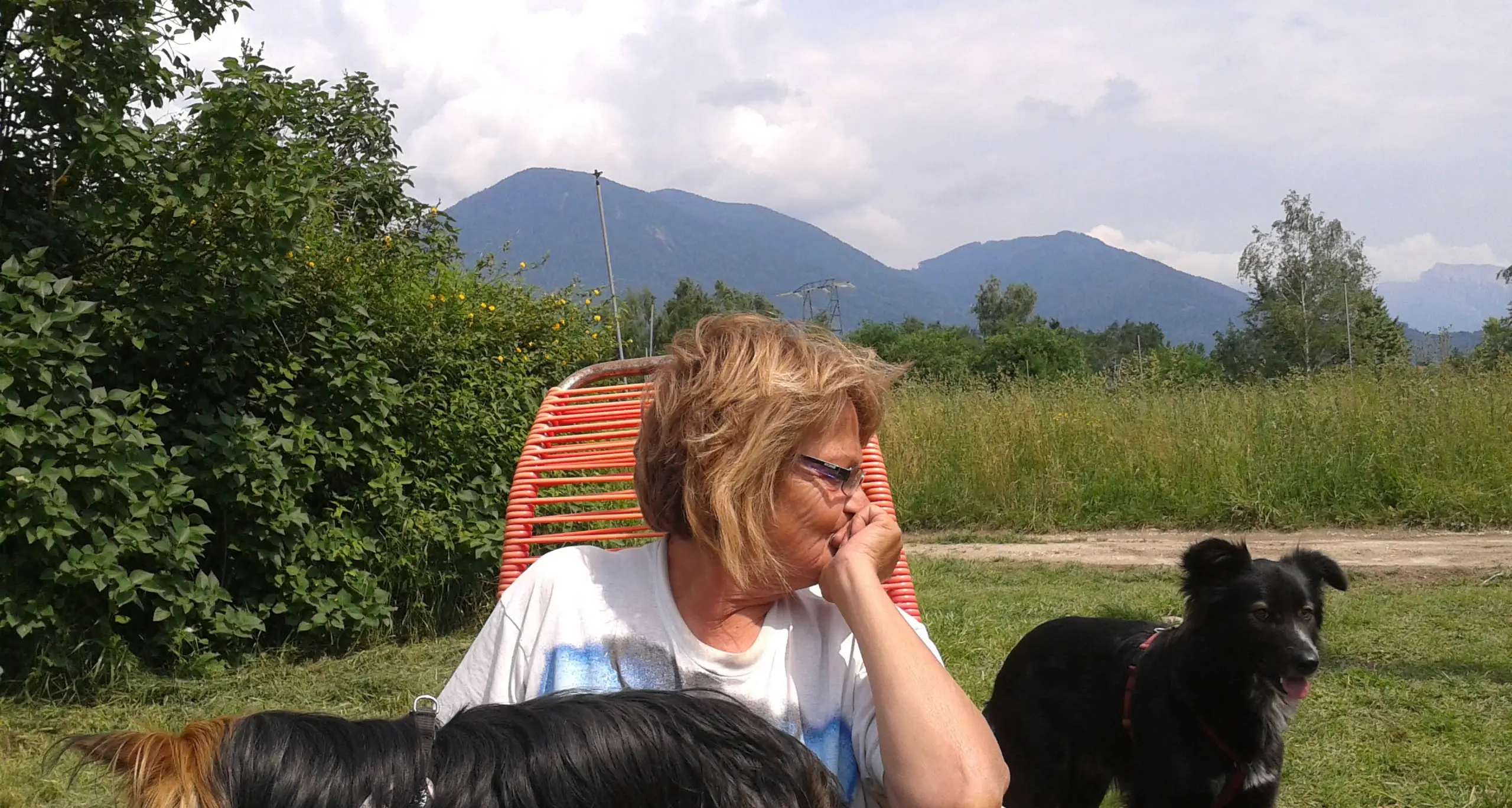 Roncogno, dorme in auto da dieci mesi