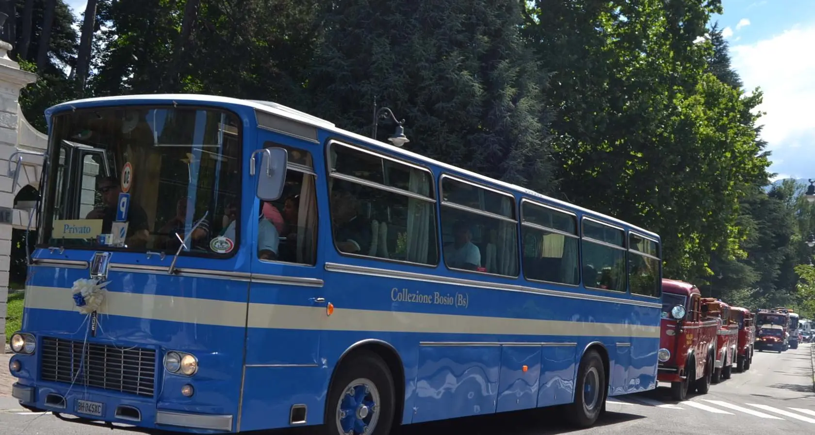 «Cavalli e pistoni, ricordi ed emozioni». In Valsugana un centinaio di veicoli storici