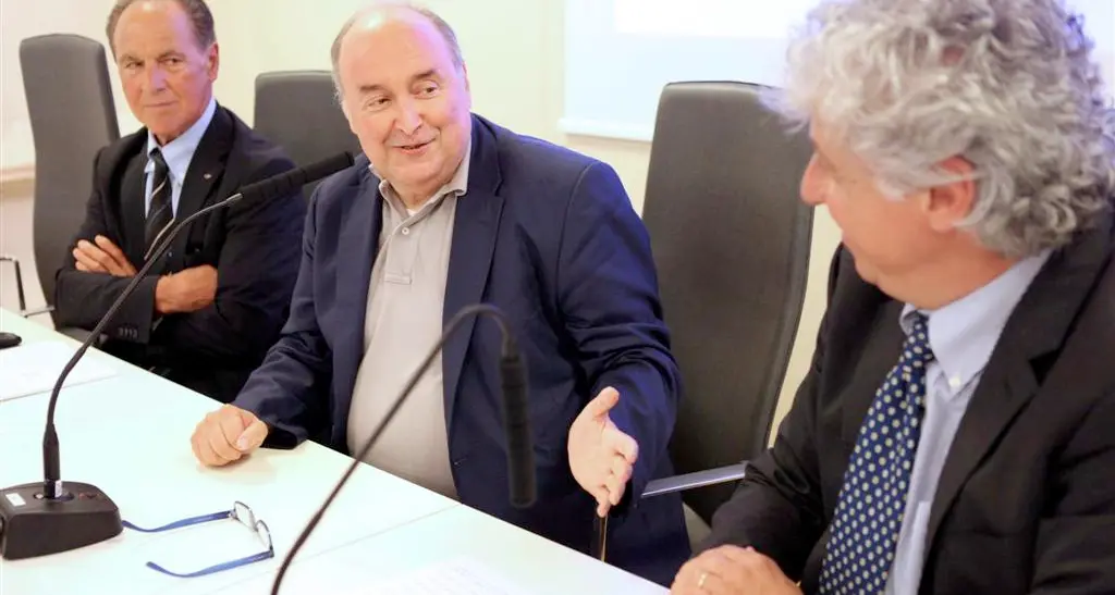 Indennità dimezzate in Camera di commercio