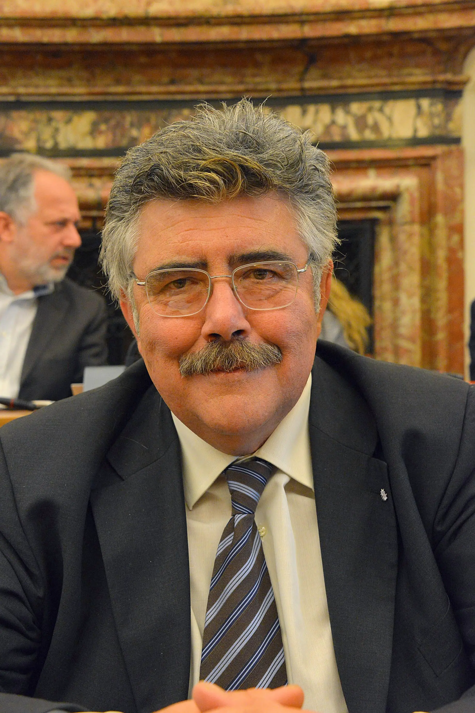 Il Patt: «Per la sicurezza divieti a chi fa elemosina»