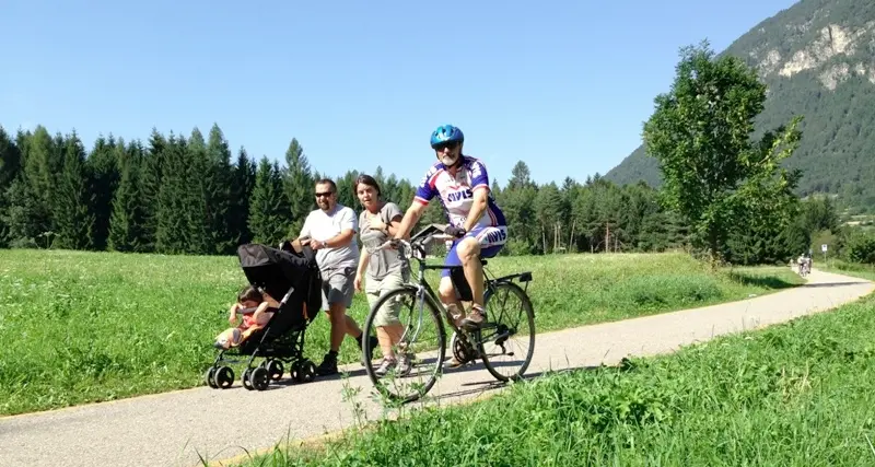Trentino in bici, in ogni valle: tutte le novità sulle ciclabili