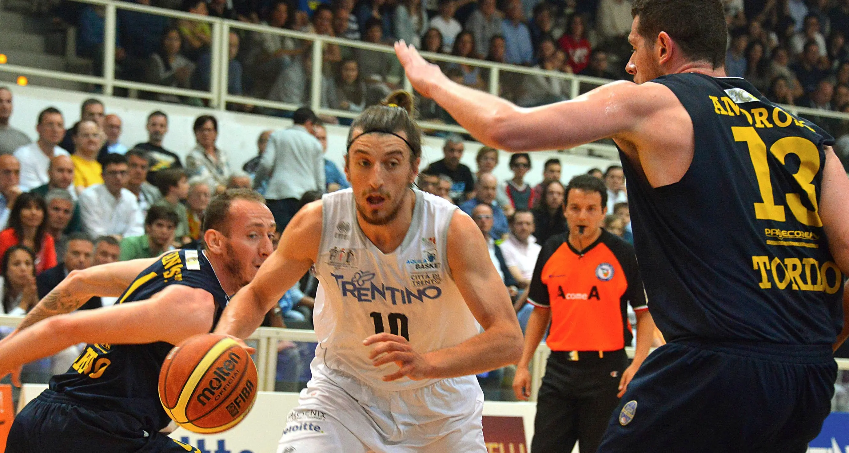 Riscatto Aquila: batte Torino 79-66 e pareggia la serie