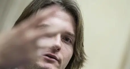 Sollecito si laurea, tesi sui social network