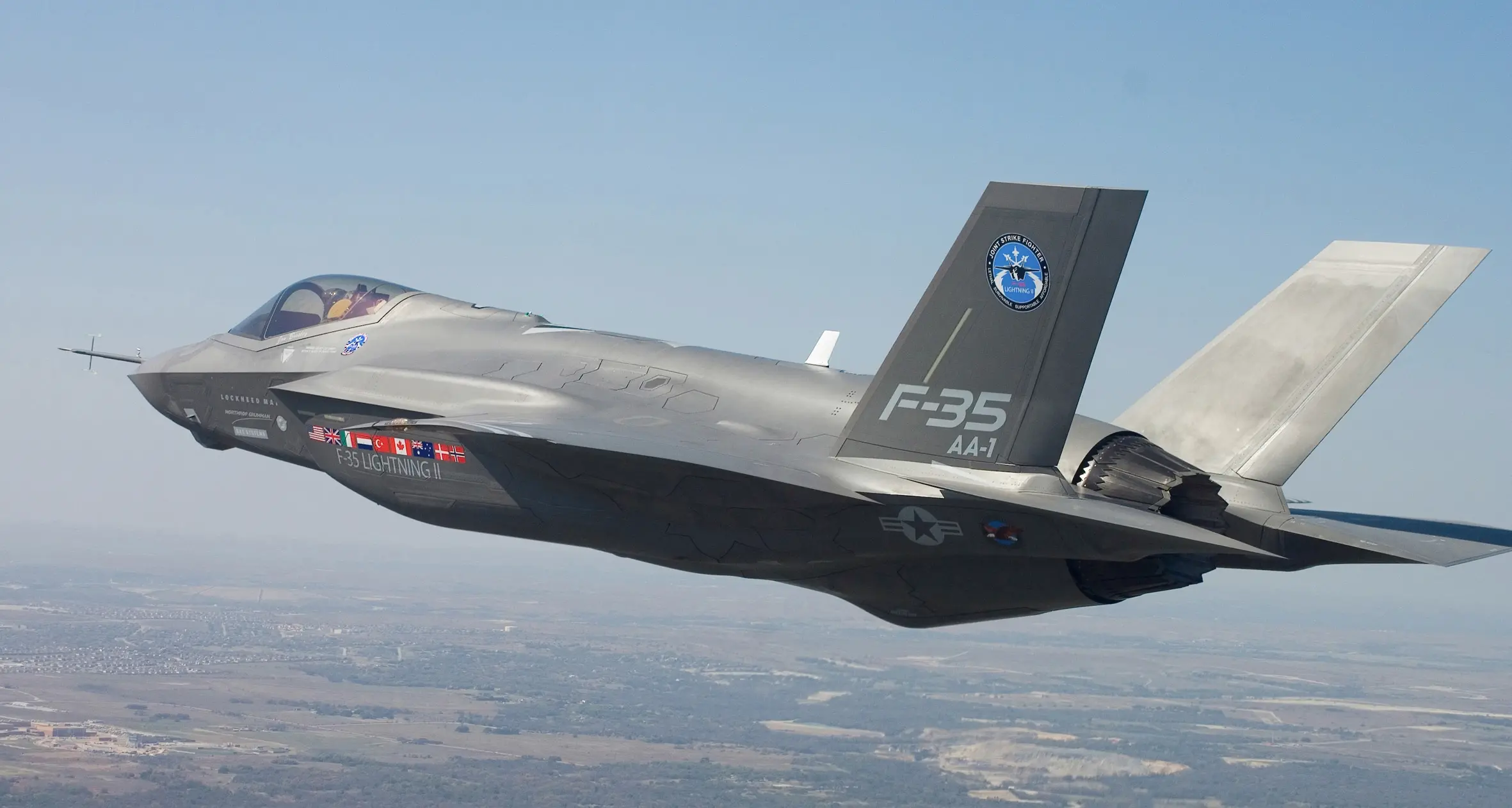 Scontro su F35 e spese militari, M5S: in realtà aumentano