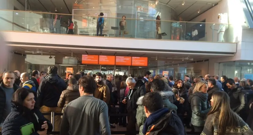 Assalto al Muse. Tre ore per entrare