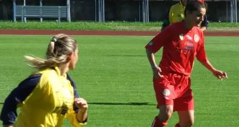«Basta soldi al calcio femminile, sono solamente quattro lesbiche»
