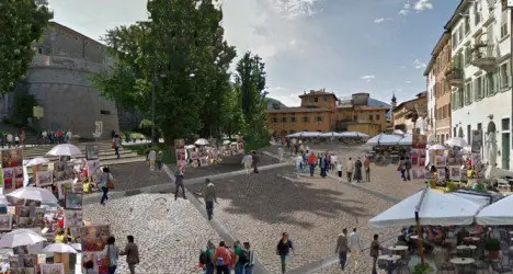 Piazza mostra da valorizzare Oggi l'appello tra arte e musica