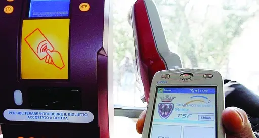 Sul bus senza biglietto Danno di 500 mila euro