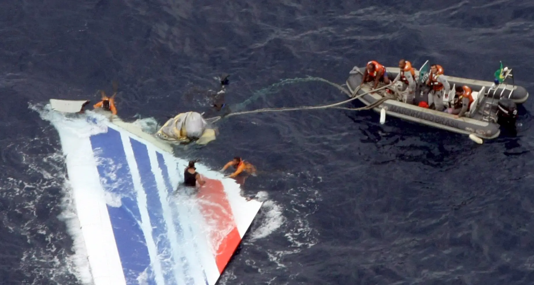 Volo Rio-Parigi, gli esperti: caduto per errore equipaggio