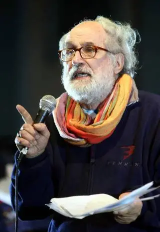 Padre Alex invita al digiuno: domani per chiedere di abolire i Decreti Sicurezza