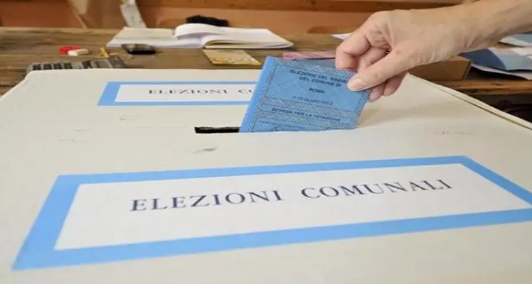 8 maggio: elezioni in 21 Comuni Il 22 referendum per le fusioni