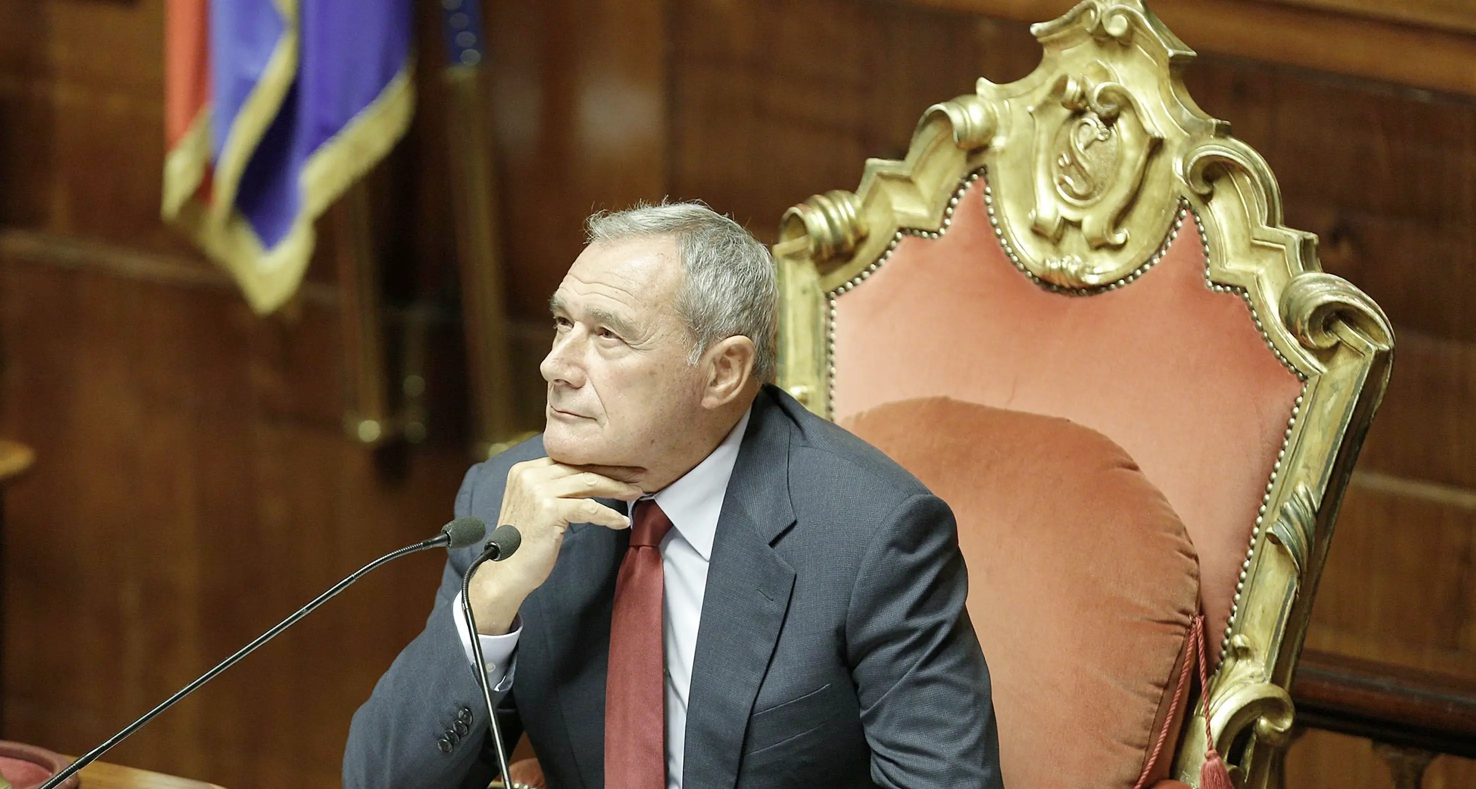 Sul Senato Renzi avvisa Grasso, Sel e M5s insorgono