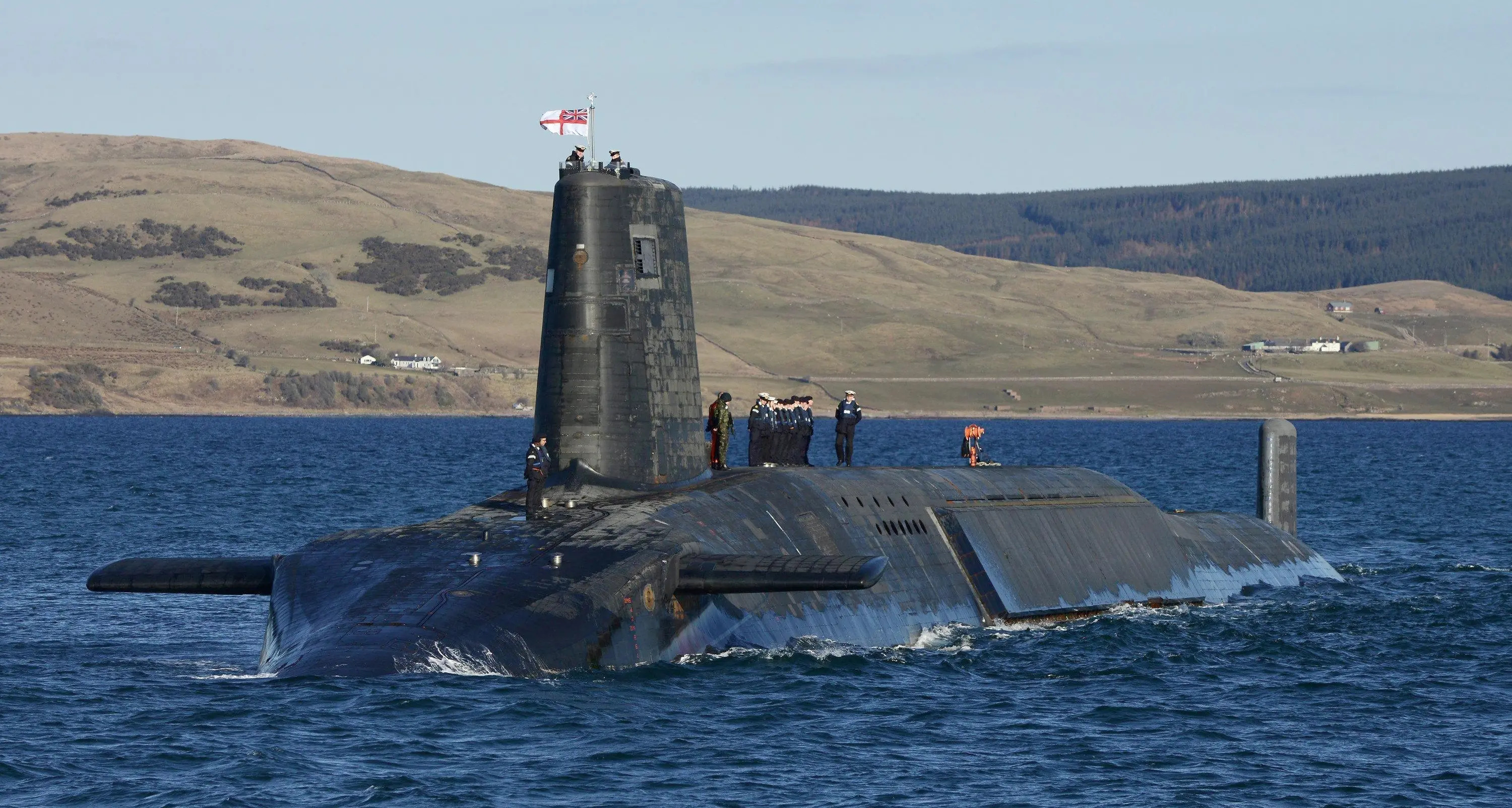 Tecnico militare denuncia: \"I sottomarini nucleari inglesi non sono sicuri\"