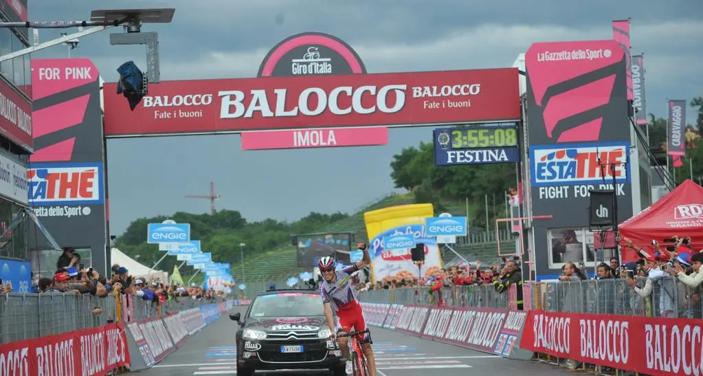A Imola Zakarin in solitudine Betancur 2° e Pellizzotti 3°