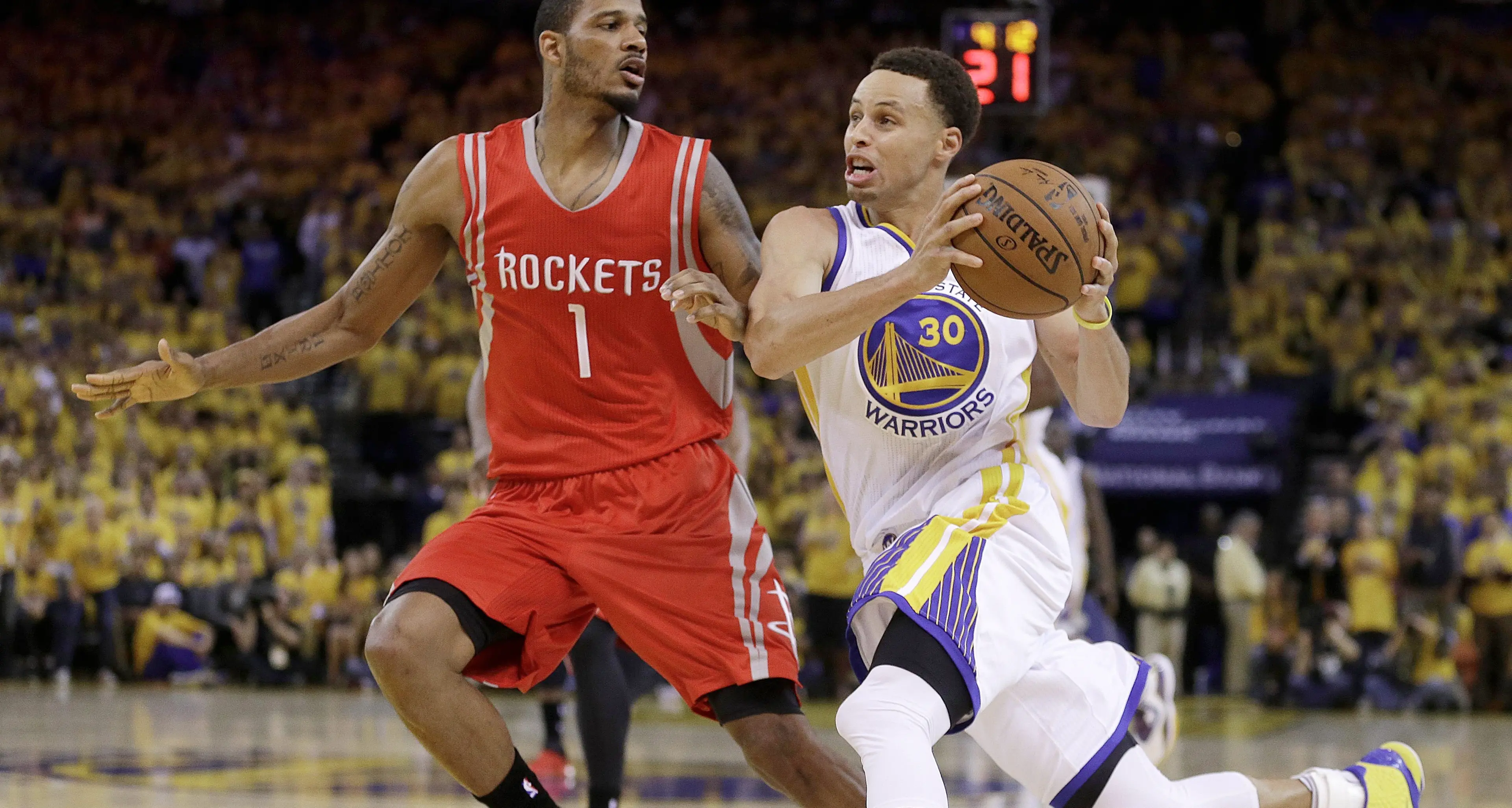 Nba, Curry più forte di Harden in gara1 di finale Golden State si guadagna una buona vittoria