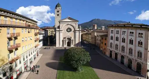 Lavori in Santa Maria Maggiore, dal 15 giugno piazza chiusa