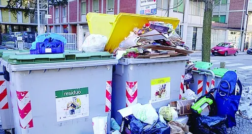 Con la festa dell'8 dicembre niente raccolta dei rifiuti