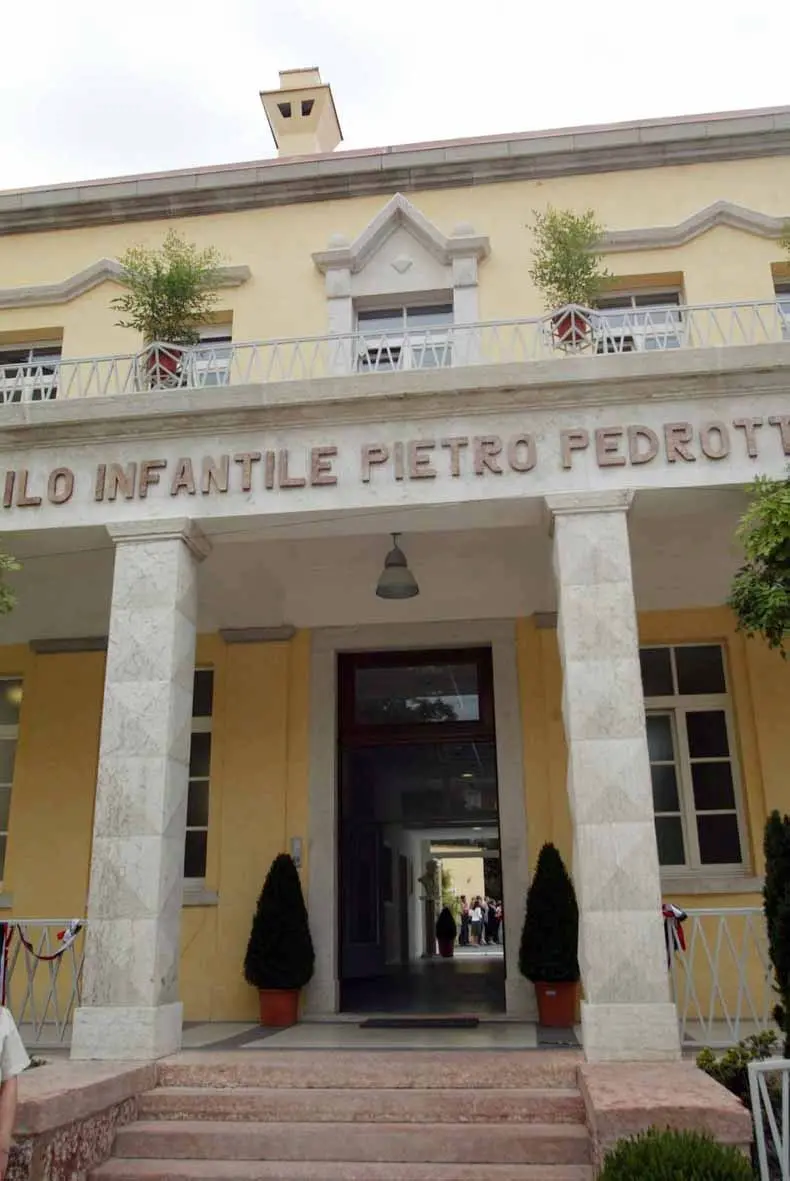 Non c'è pace per l'asilo Pedrotti: malviventi di nuovo in azione