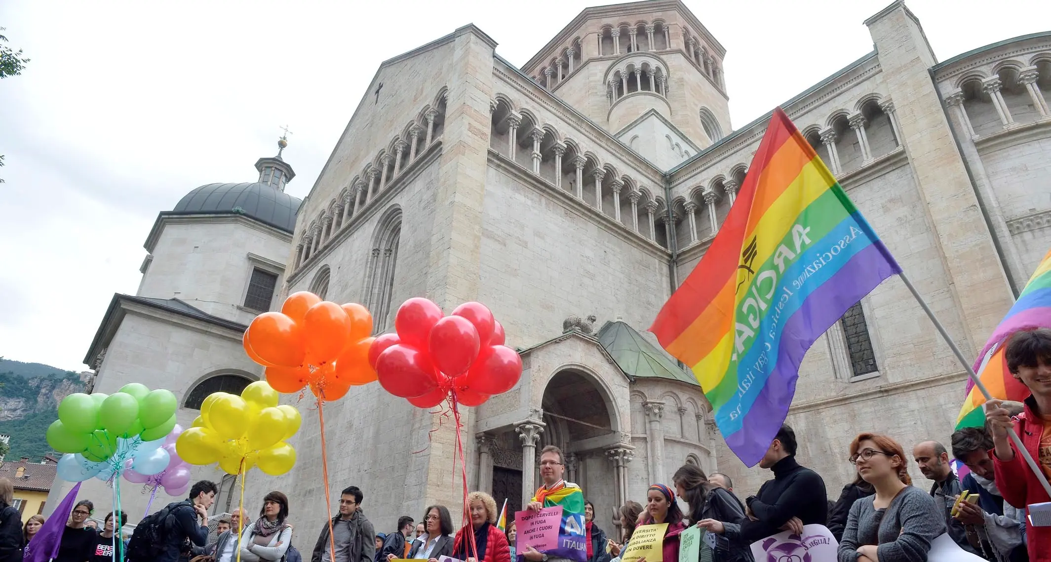 Arcigay: Rossi non tradisca sulla legge contro l'omofobia