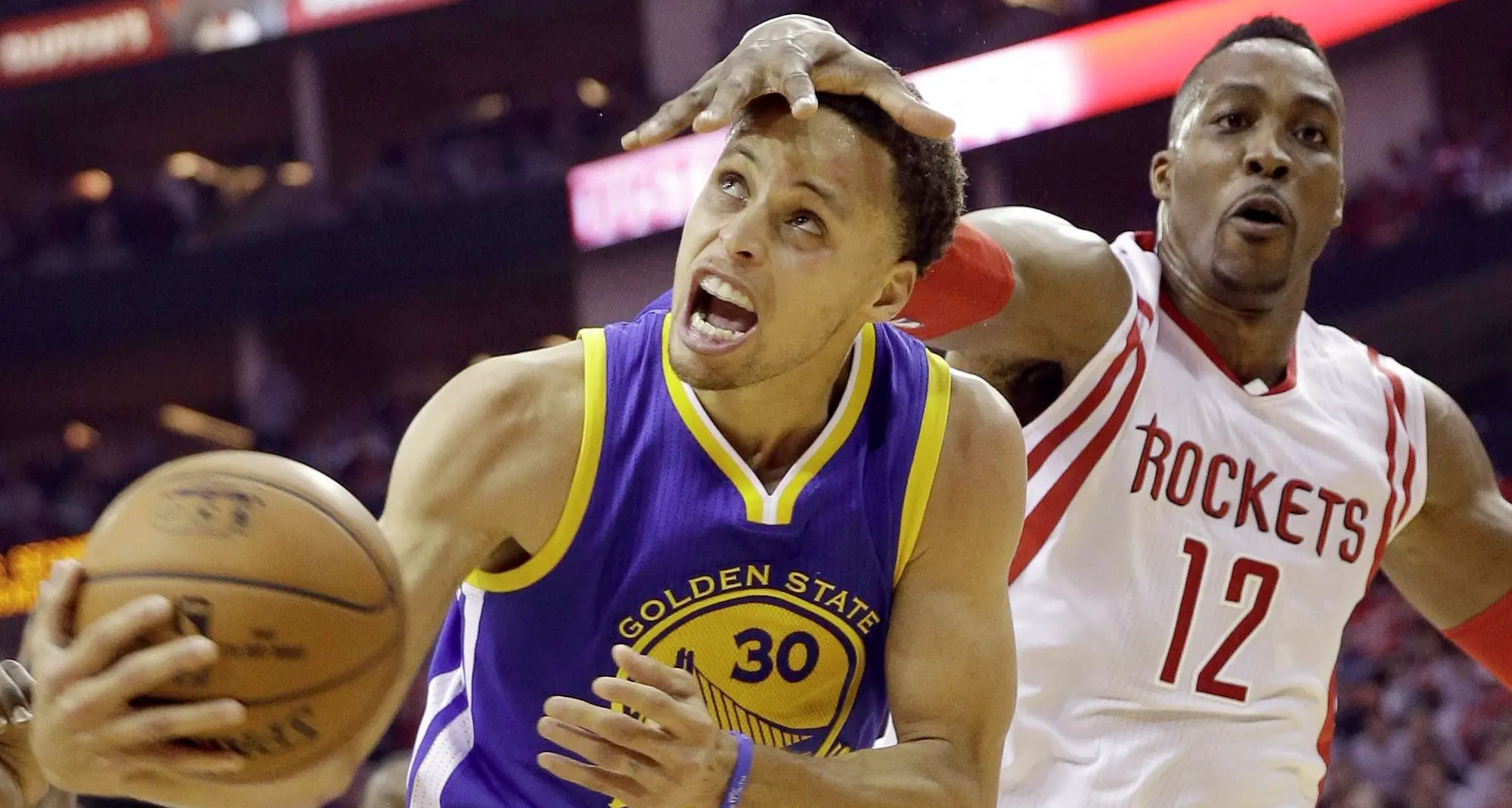 Nba, stratosferici Lebron James e Stephen Curry Cavaliers e Warriors schizzano suil 3 a 0 nelle finali