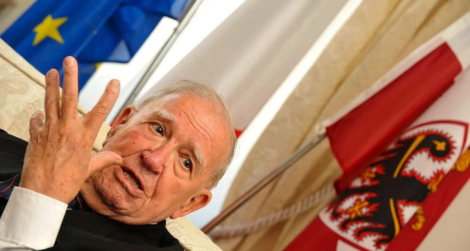 L'intero Trentino in lutto: è morto monsignor Iginio Rogger