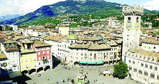 Residenti a Trento, nel 2013 meno stranieri