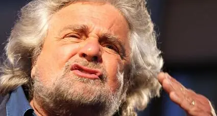 Grillo bacchetta la consigliera