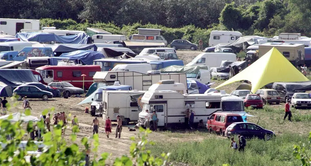Rave party da sballo al Brocon: nei guai 68 giovani