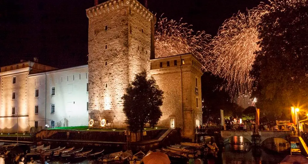 Notte di fiaba con Capuccetto rosso