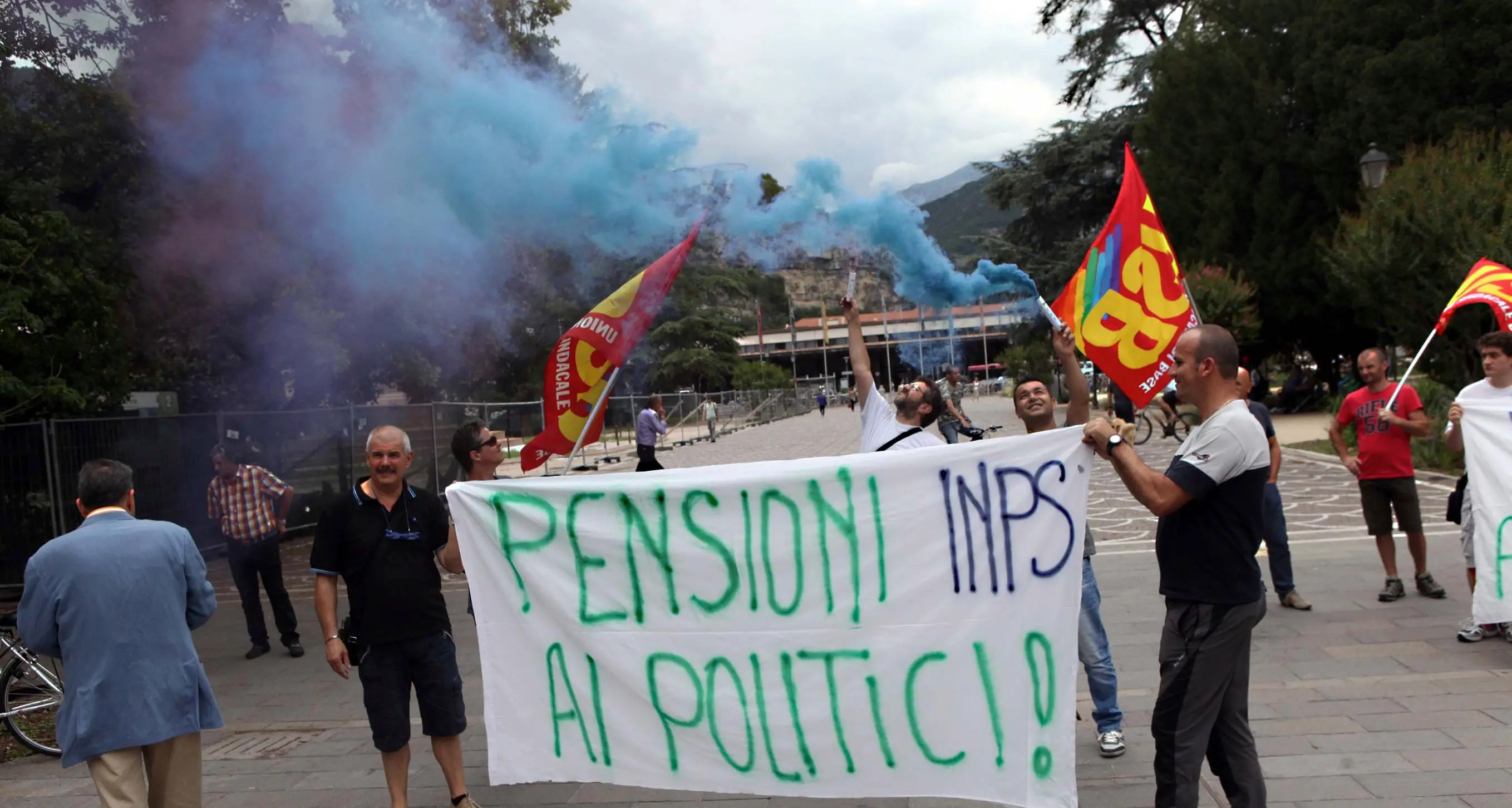 Ex consiglieri, i vitalizi crescono di 200 euro al mese Più ricchi per effetto di una riduzione fiscale sull'Irpef