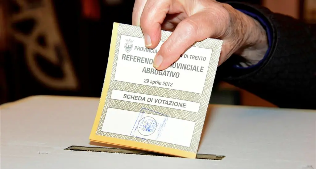 Via libera ai referendum per la fusione di 13 comuni