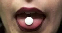 Hashish, ecstasy e allucinogeni: un arresto e una denuncia