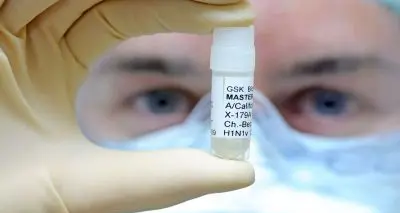 Influenza N1H1, il primo vaccinato