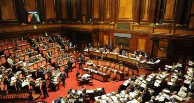 Norma ad hoc per i rimborsi ai partiti