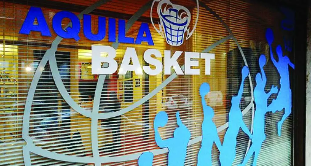 Ladri all'opera nella sede dell'Aquila Basket
