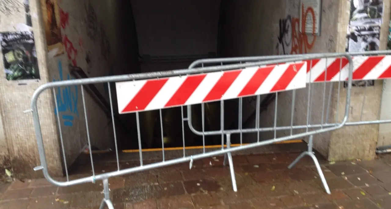 Trento, di nuovo allagato il sottopasso alla stazione ferroviaria
