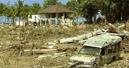 Dieci anni fa lo tsunami che sconvolse il mondo