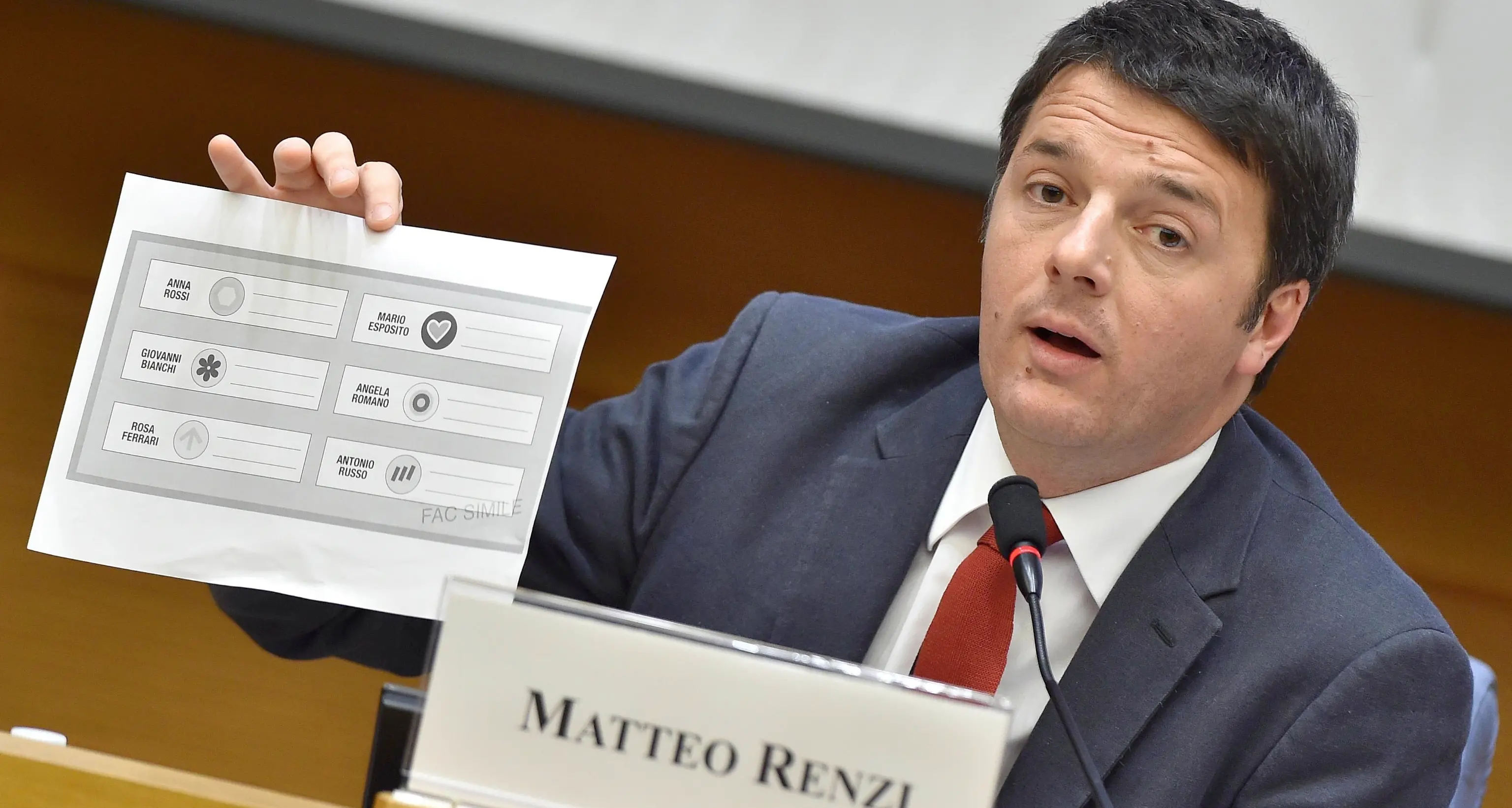 Renzi: «Nel 2015 più ritmo, avanti per cambiare l'Italia»